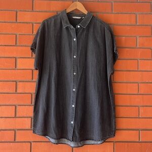SOFT SURROUNDINGS Women's Short Sleeve Black Chambray Button Front  Top Size L
